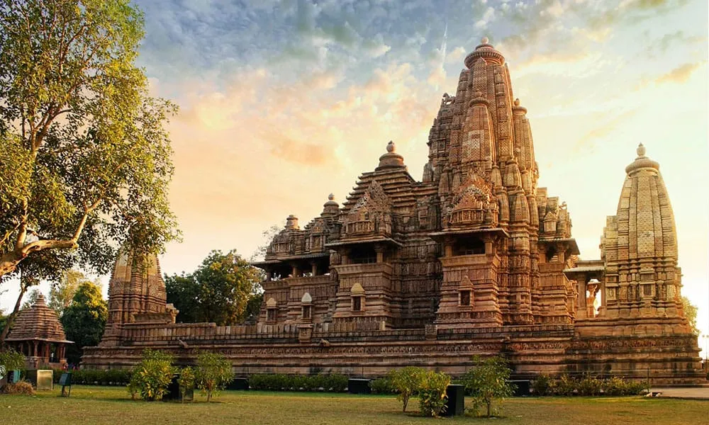 WARANASI, BODHGAYA, KHAJURAHO, DELHI, PANNA, AGRA, TAJ MAHAL